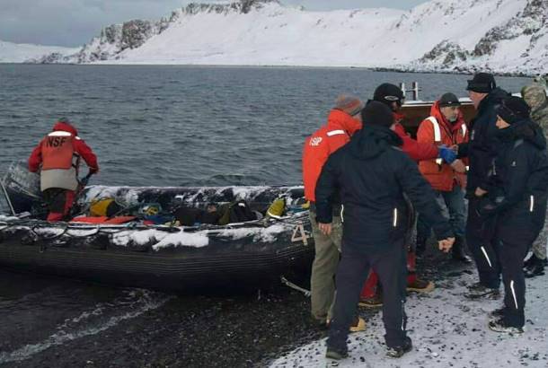 Рятувальна операція в Антарктиді пройшла успішно