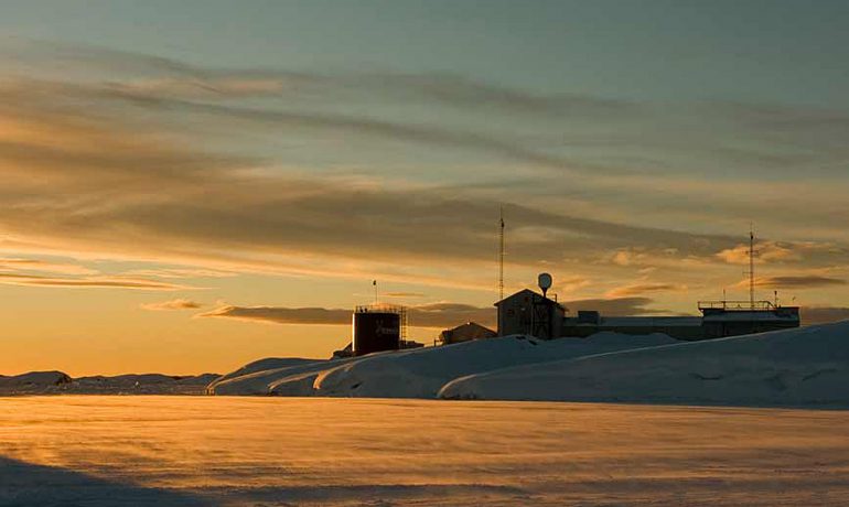 Україна дедалі інтенсивніше досліджує Антарктиду - стаття Германа Богапова у "Дзеркалі тижня"