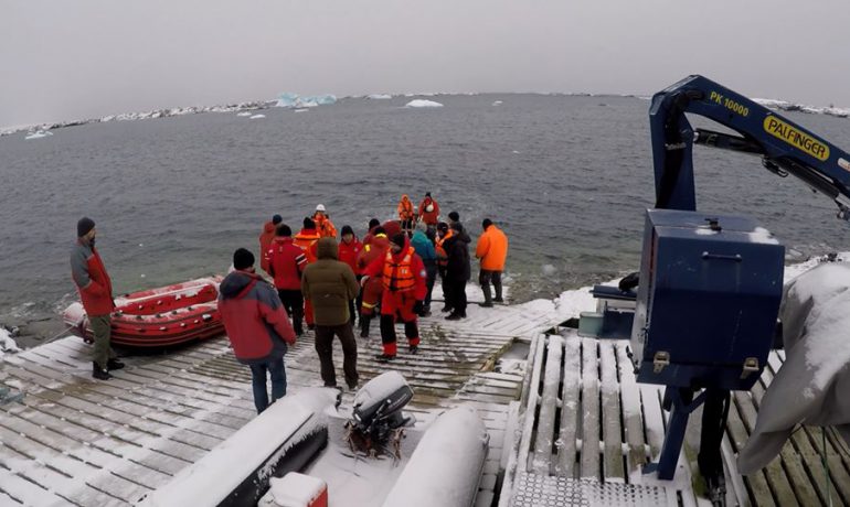 25 UAE has finally arrived at Akademik Vernadsky station