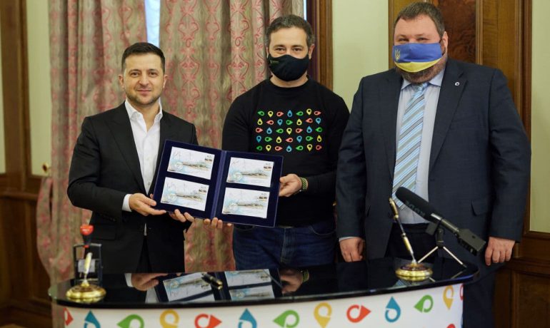 25-річчя антарктичної станції "Академік Вернадський" відзначили урочистим спецпогашенням марки та конверту за участі Президента України