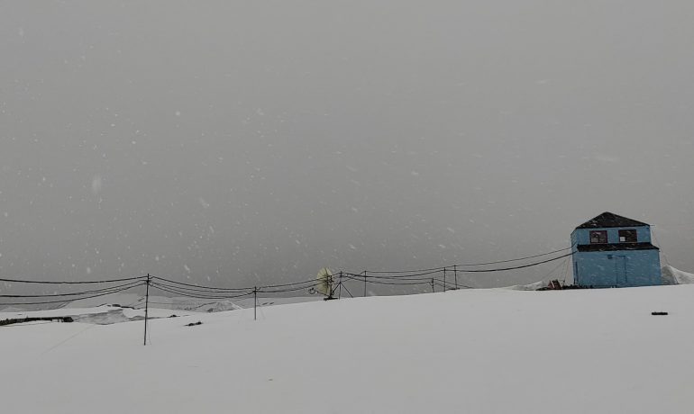 Повне сонячне затемнення над Антарктидою: українські полярники вивчають унікальне явище