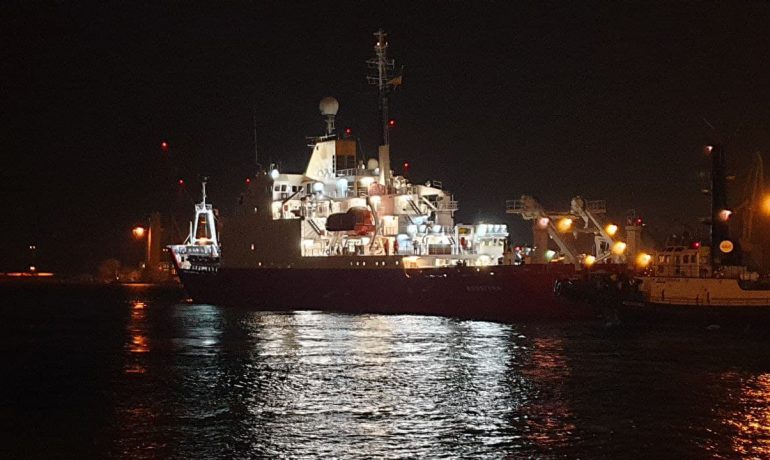 Дослідницький криголам «Ноосфера» вирушив в Антарктику: маршрут та наукова програма першого рейсу