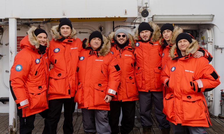 Український бренд IENKI IENKI розробив новий верхній одяг для українських полярників