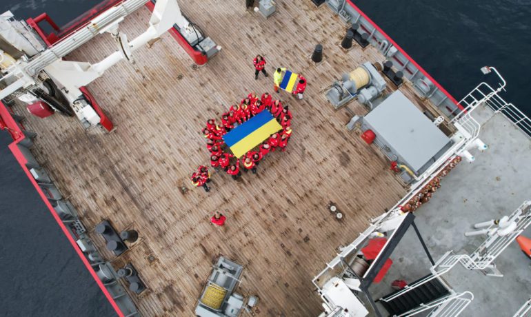 Дякуємо нашим захисникам та віримо в перемогу над ворогом – екіпаж “Ноосфери”