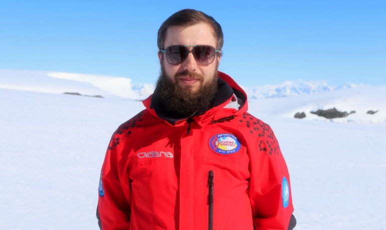 На власному досвіді: Я працюю кухарем на Антарктиді