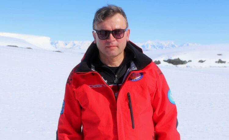 Волинський полярник повернувся з Антарктиди і йде захищати Україну (Відео, фото)