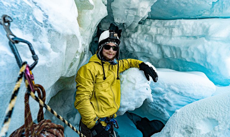 Український сисадмін-полярник — про роботу на антарктичній станції, пінгвінів-«загарбників» та найпівденніший бар у світі