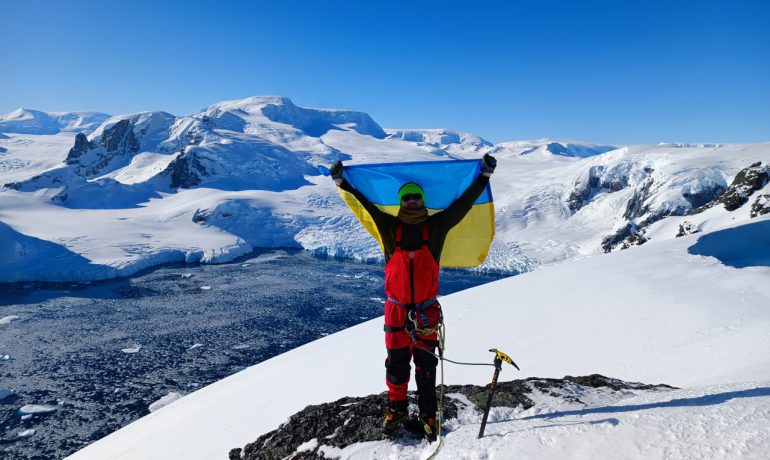 “Це зовсім інша реальність”: прикарпатець Василь Матковський про рік життя в Антарктиді (ФОТО)
