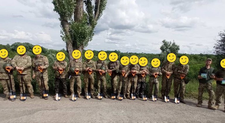 Понад 117 тис гривень та “благодійні” аптечки від волонтерів з Німеччини: результати антарктичного аукціону