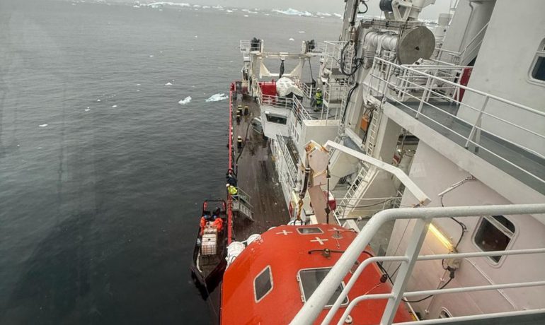 Полярники та полярниці 30-ї УАЕ прибули до «Вернадського»