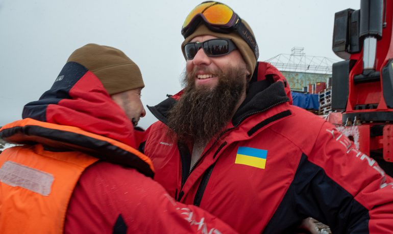 Полярники та полярниці 30-ї УАЕ прибули до «Вернадського»