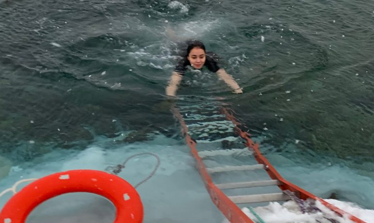 Мідвінтер-2025: млинці від бейса та крижані купання з тюленями