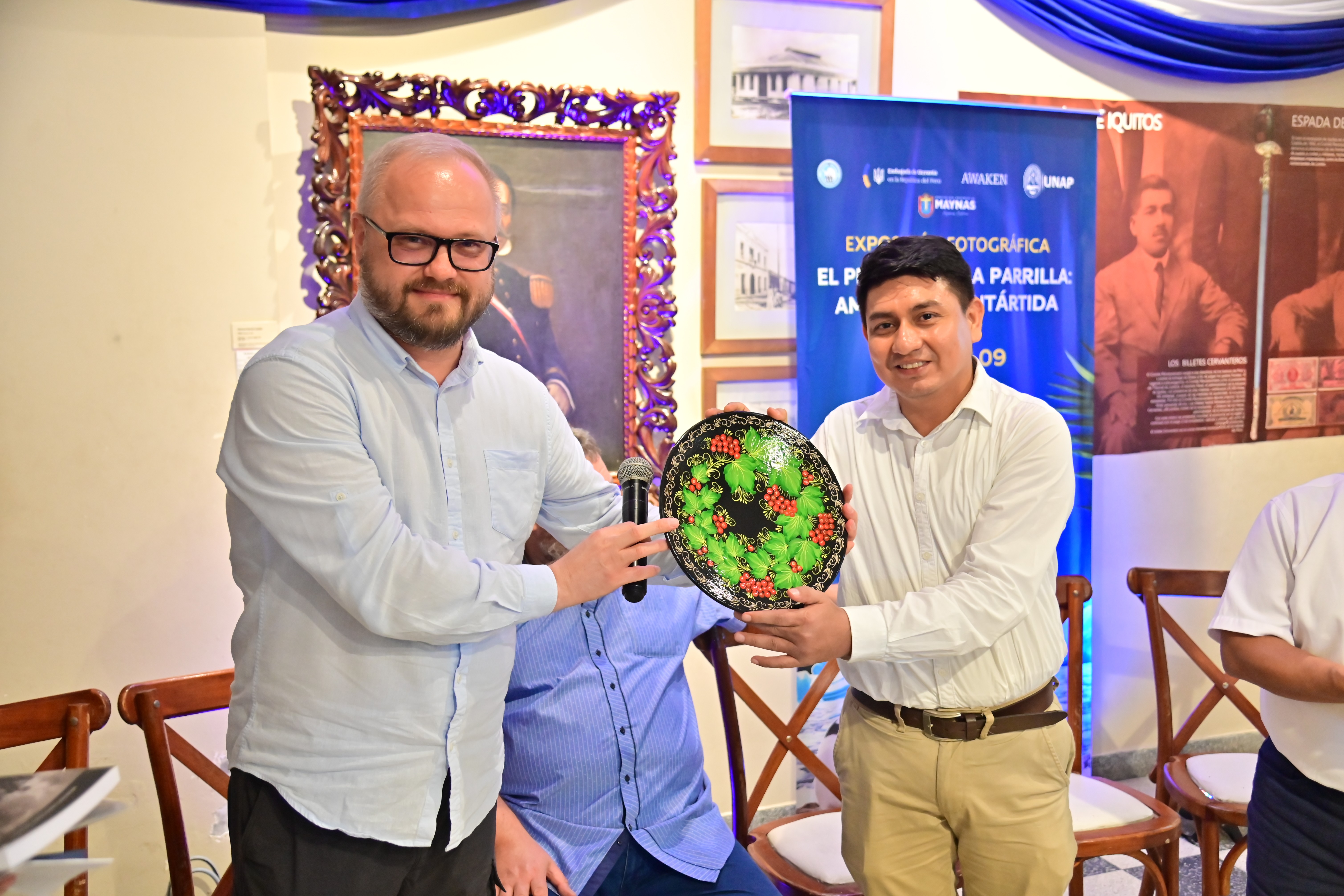 Icebergs and penguins "traveled" to... the jungle: a unique exhibition opened in Peru